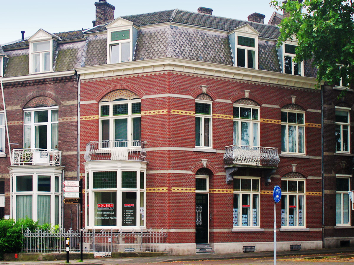 Kantoor van Houben Makelaardij OZ aan de Sint Hubertuslaan in Maastricht